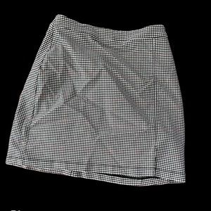 Hollister black and white plaid pencil skirt size small